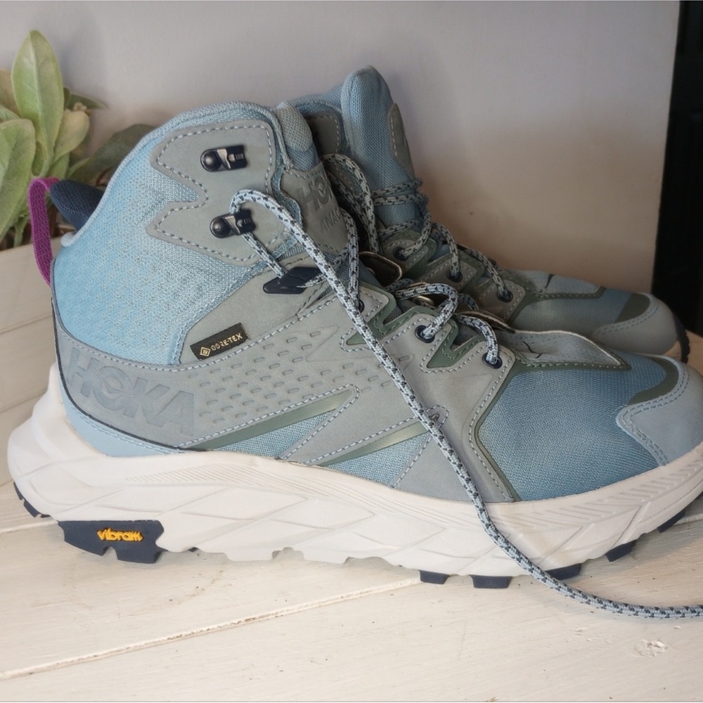 Womens 10 B Hoka One  One Anacapa Mid GTX Vibram Goretex Trail Hiking Shoes